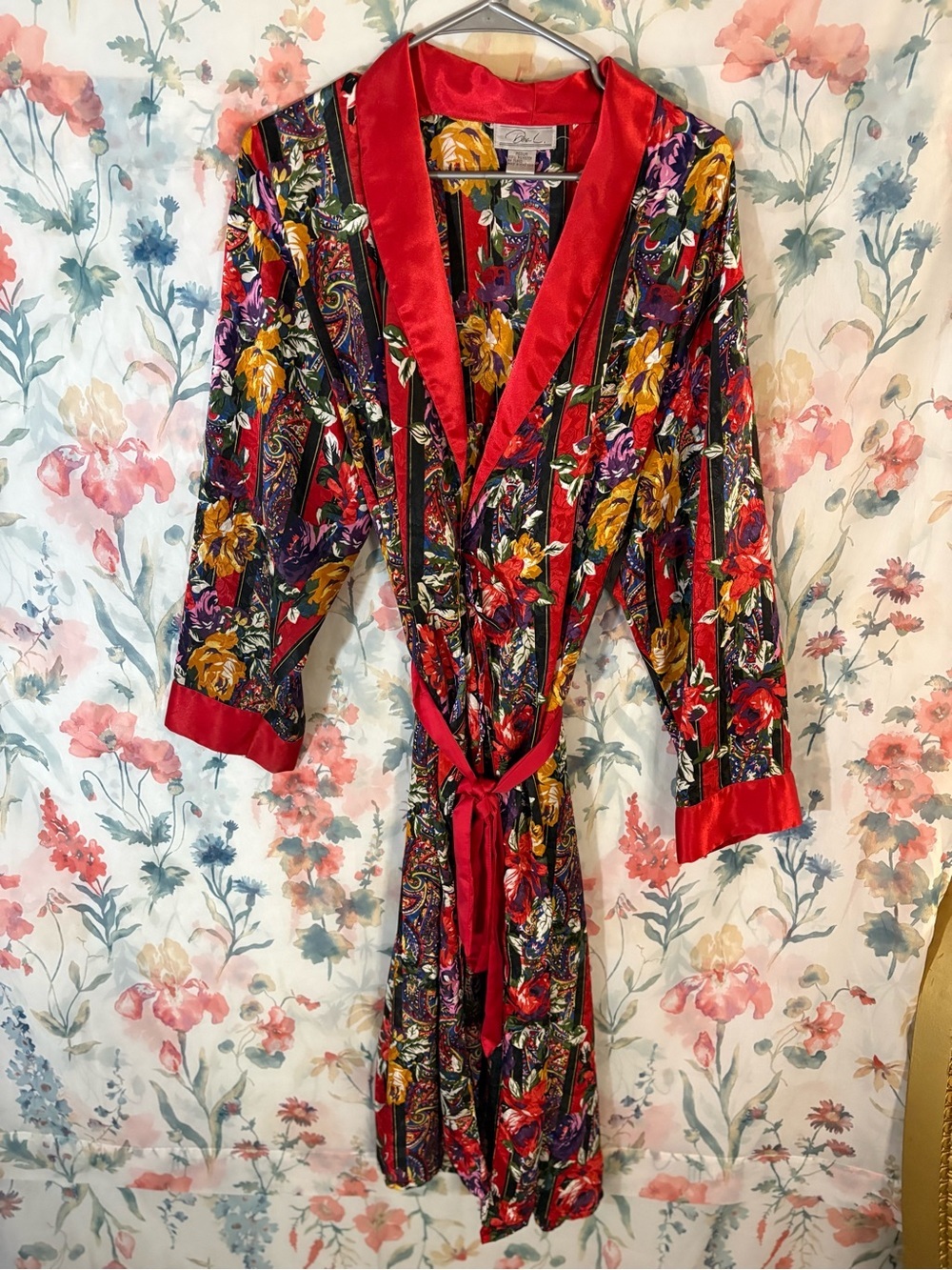 Vintage Floral Satin-Trim Wrap Robe — Red Multi